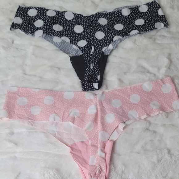 Victoria's Secret - Picture 2 of 6